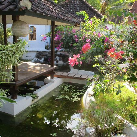 La Casa Homestay Senggigi Eksteriør billede