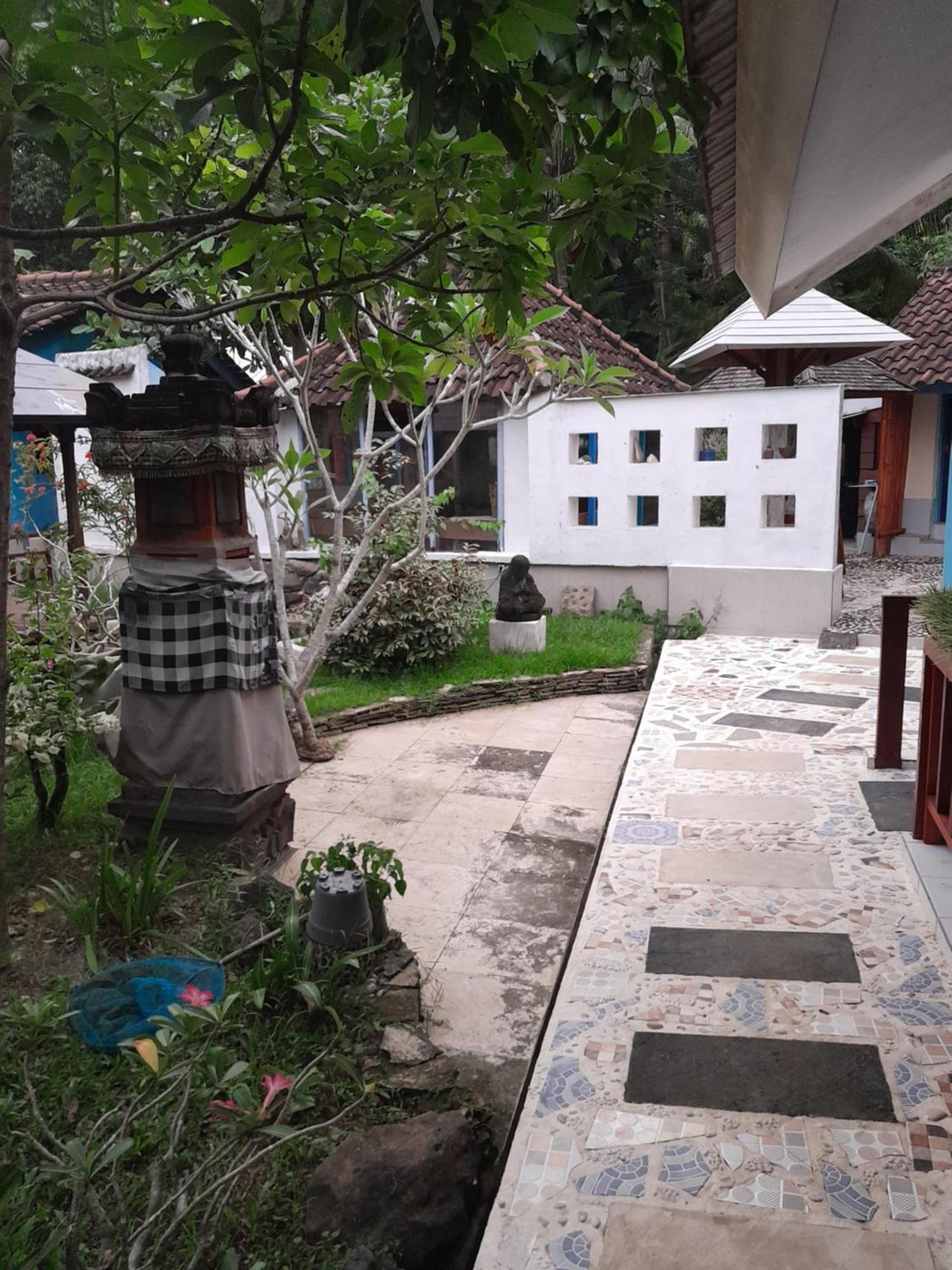 La Casa Homestay Senggigi Eksteriør billede