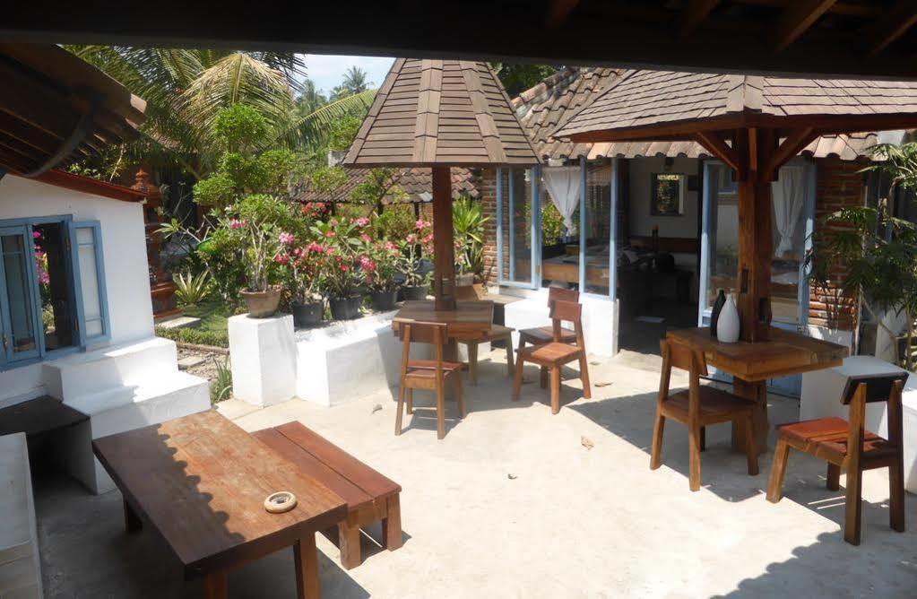 La Casa Homestay Senggigi Eksteriør billede