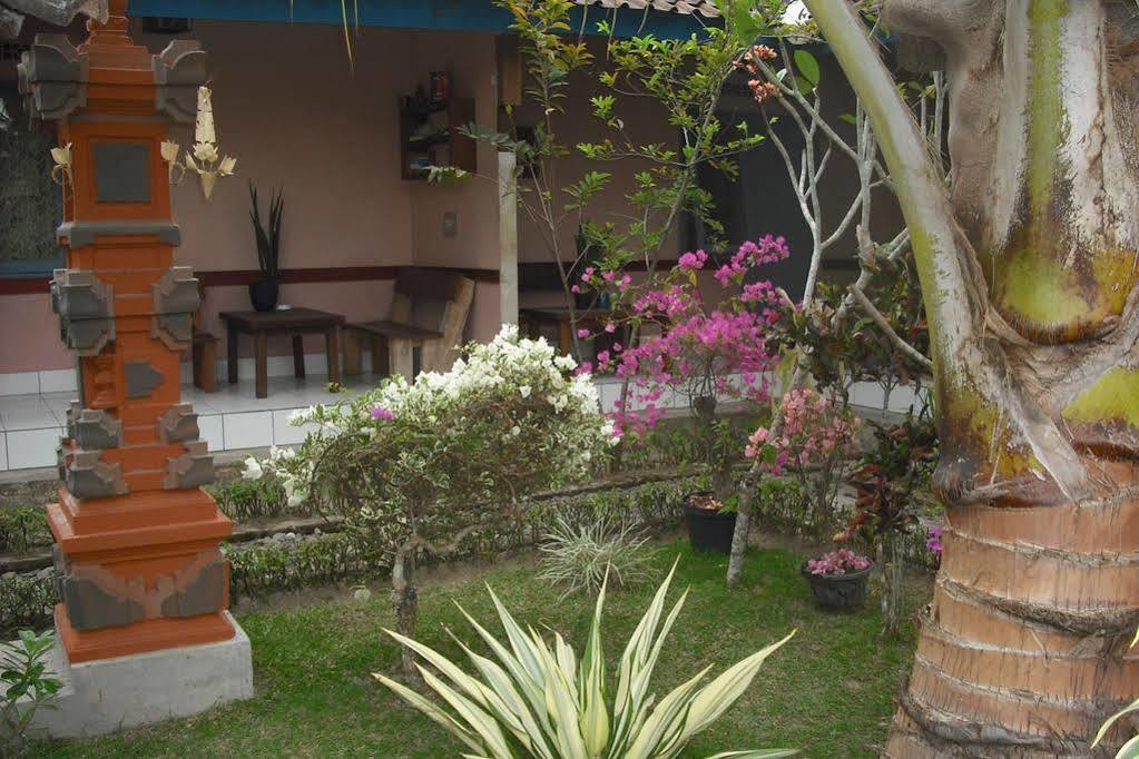 La Casa Homestay Senggigi Eksteriør billede