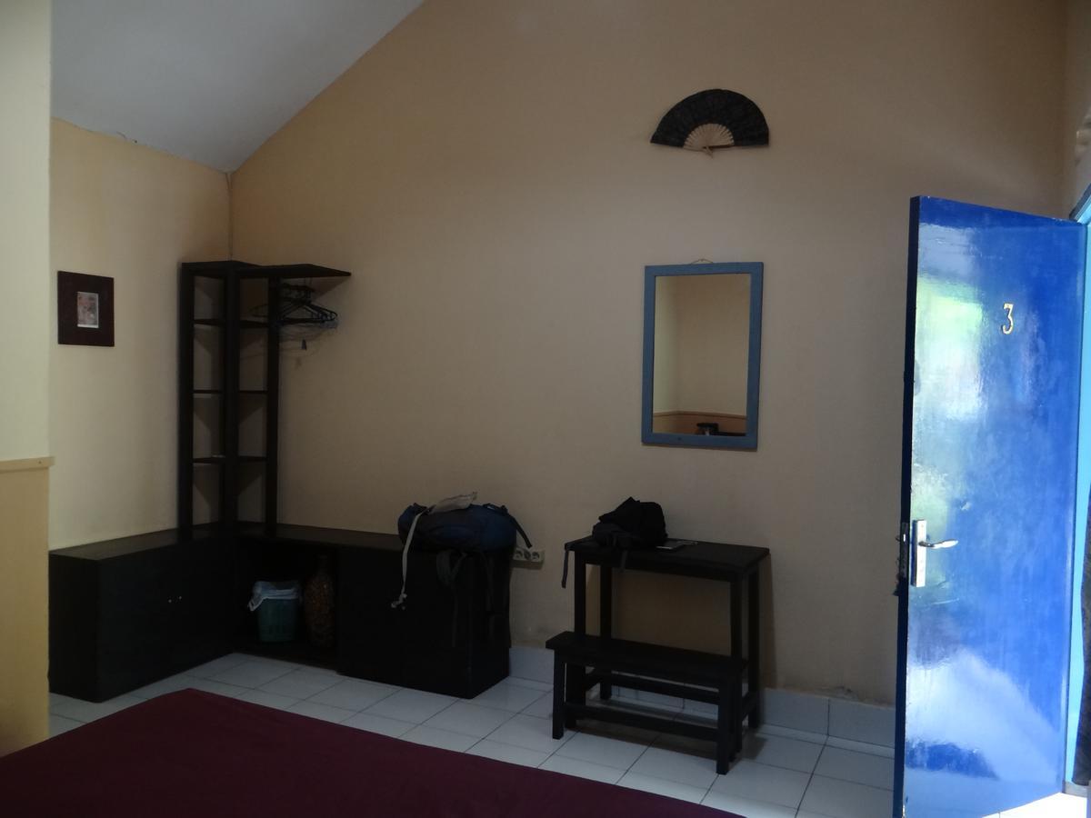 La Casa Homestay Senggigi Eksteriør billede