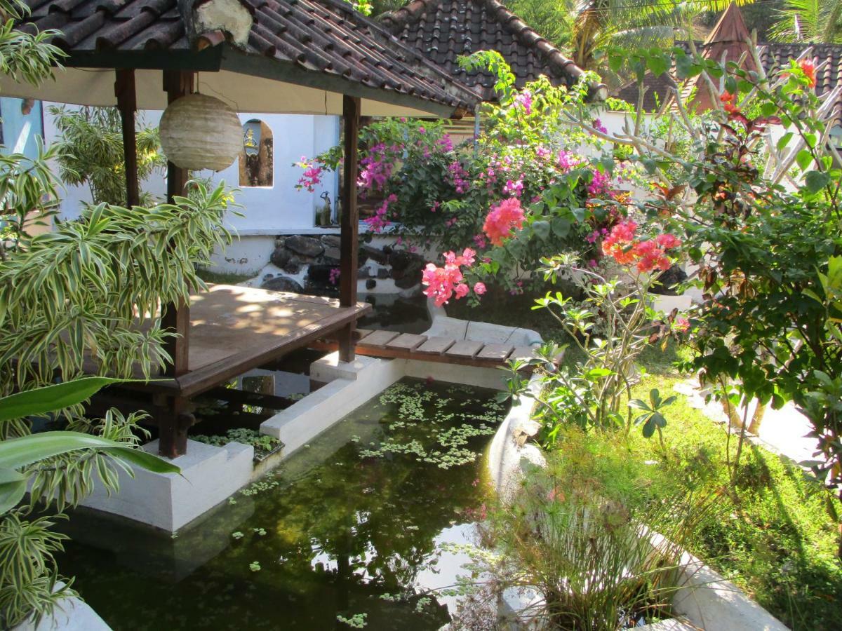 La Casa Homestay Senggigi Eksteriør billede